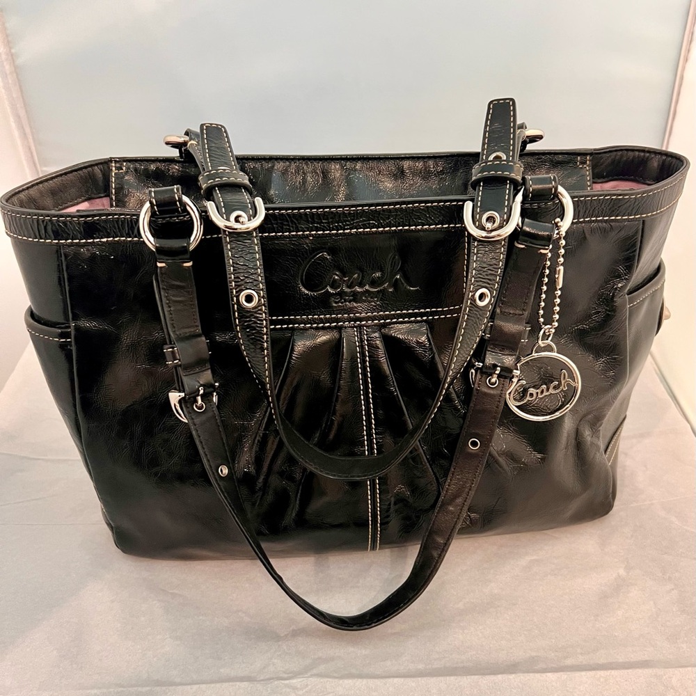 Coach East West Gallery Medium Tote Hand Bag Purse Black Patent Leather Logo - Picture 2 of 7